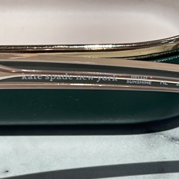 ♠️NWT/KATE SPADE Lillian round frame sunglasses oversized/scratch resist… - Picture 9 of 14